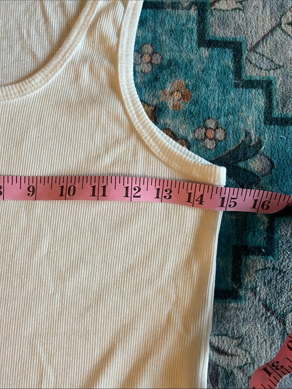 NWOT Fitted Ribbed Tank Top - Picture 3 of 4